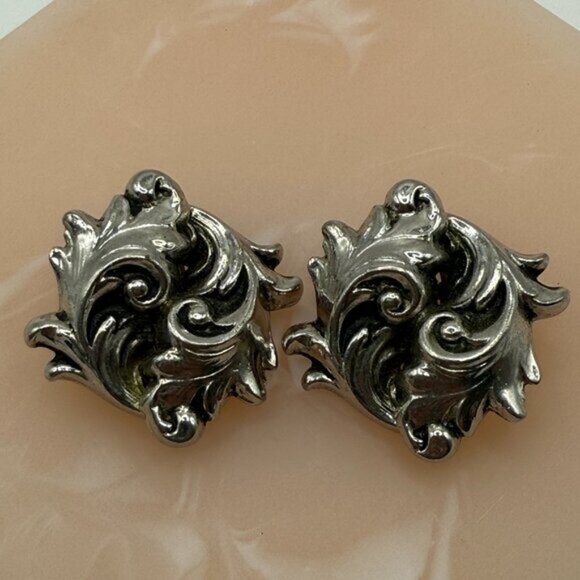 Vintage Silver-Tone Ornate Swirl Clip-On Earrings - Picture 5 of 13